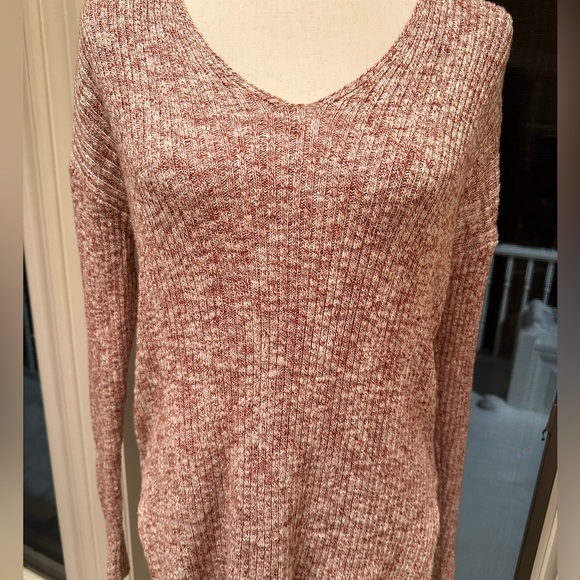 Ann Taylor LOFT XS Knit V-neck Sweater in EUC Marled red and white - Picture 4 of 7